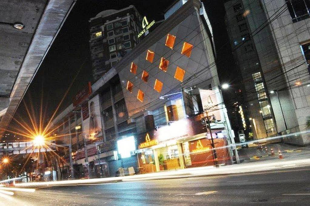 Studio Asoke Bangkok Exterior photo
